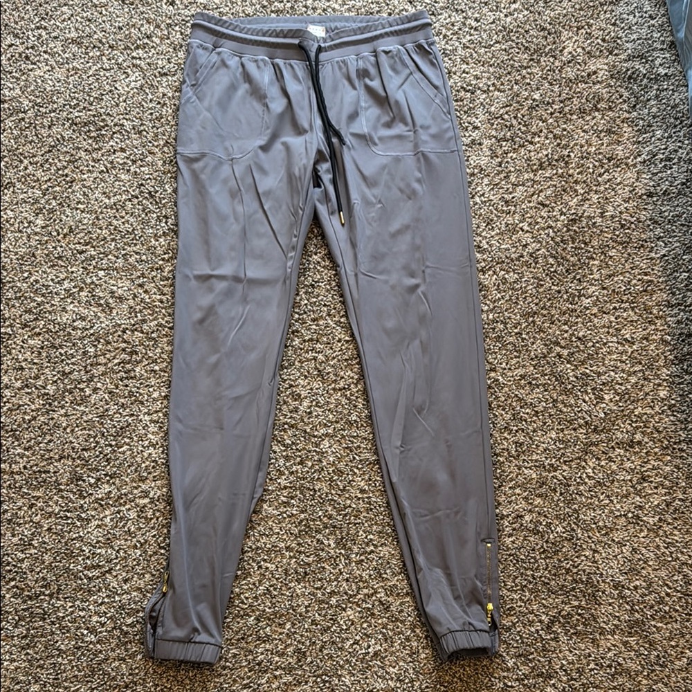 Women’s Gray Jogger Pants